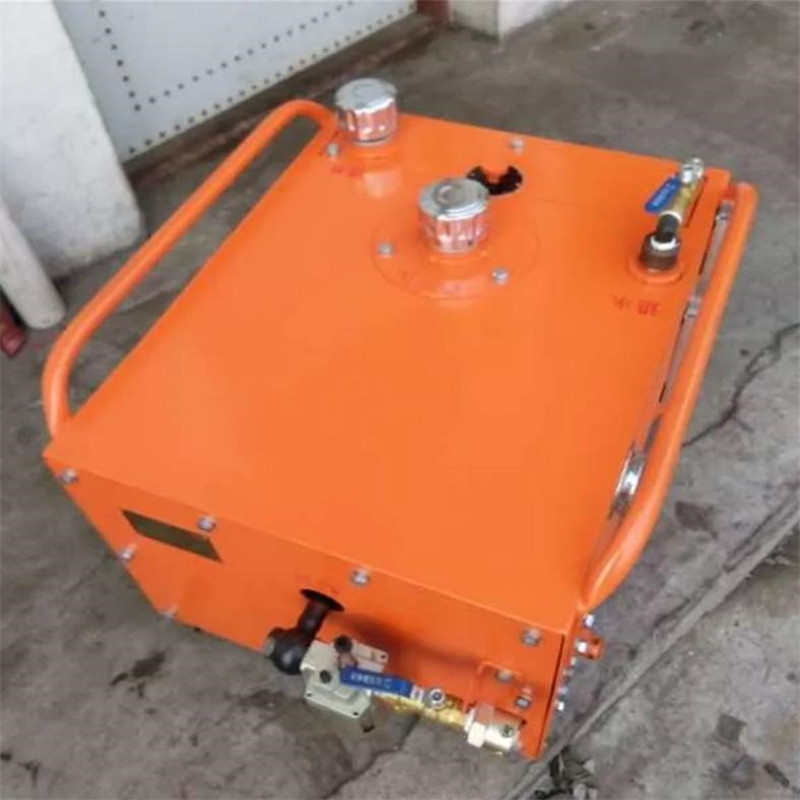 �V�Ú��(d��ng)עҺ�����F(xi��n)؛����(y��ng)ZBQ-7.5/2.5